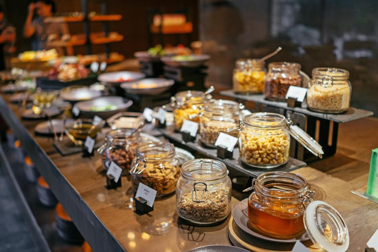 Luxehills Maison Albar Hotel Chengdu Bagian luar foto